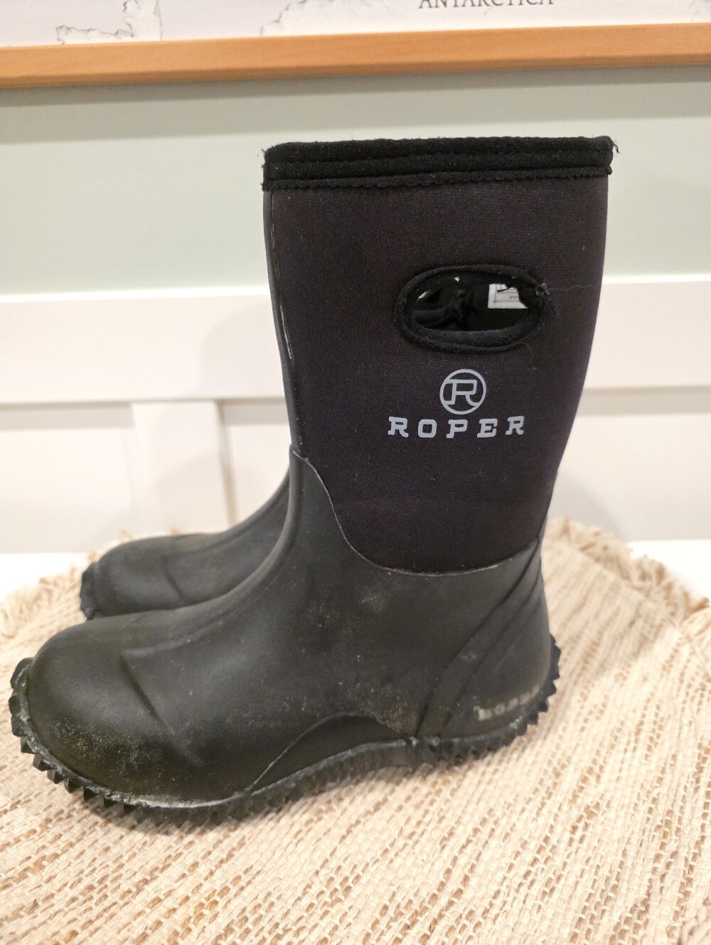🤠 Kids Roper Brand Waterproof Rainboot Muckboot Size 2Y